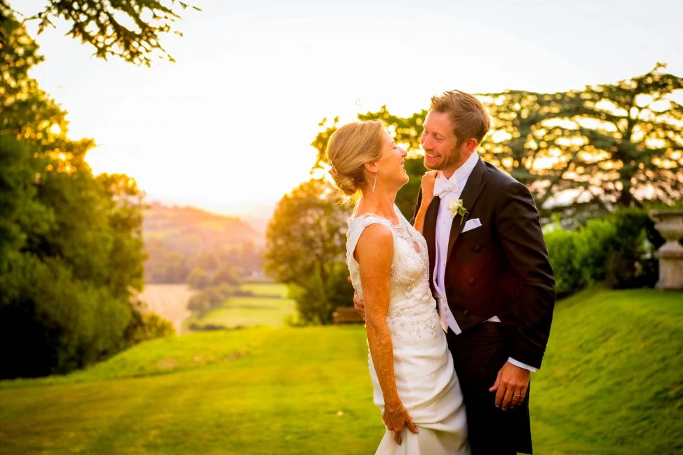 weddings at hedsor house buckinghamshire during the golden hour.