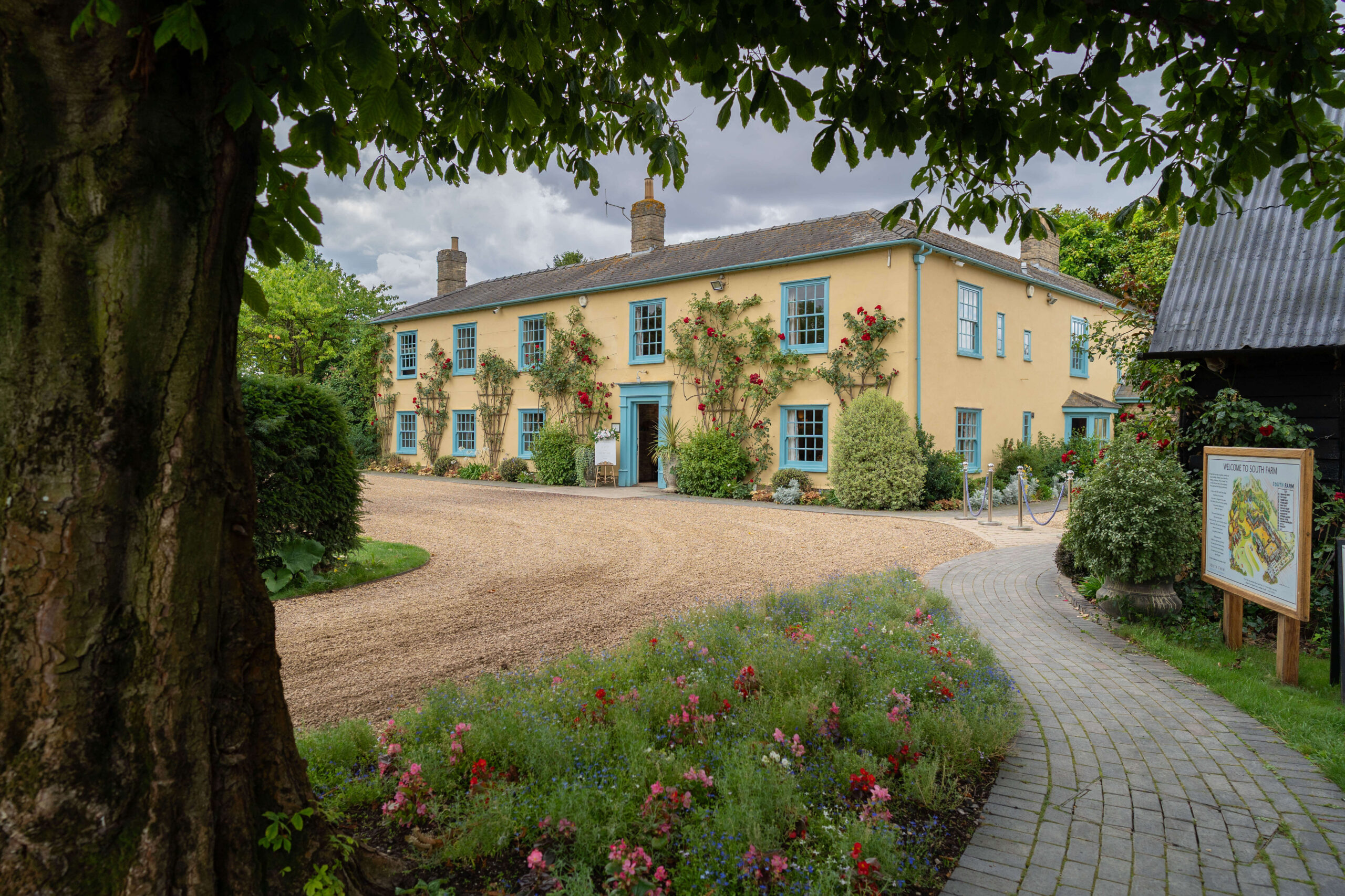 south farm wedding - photo of farm building