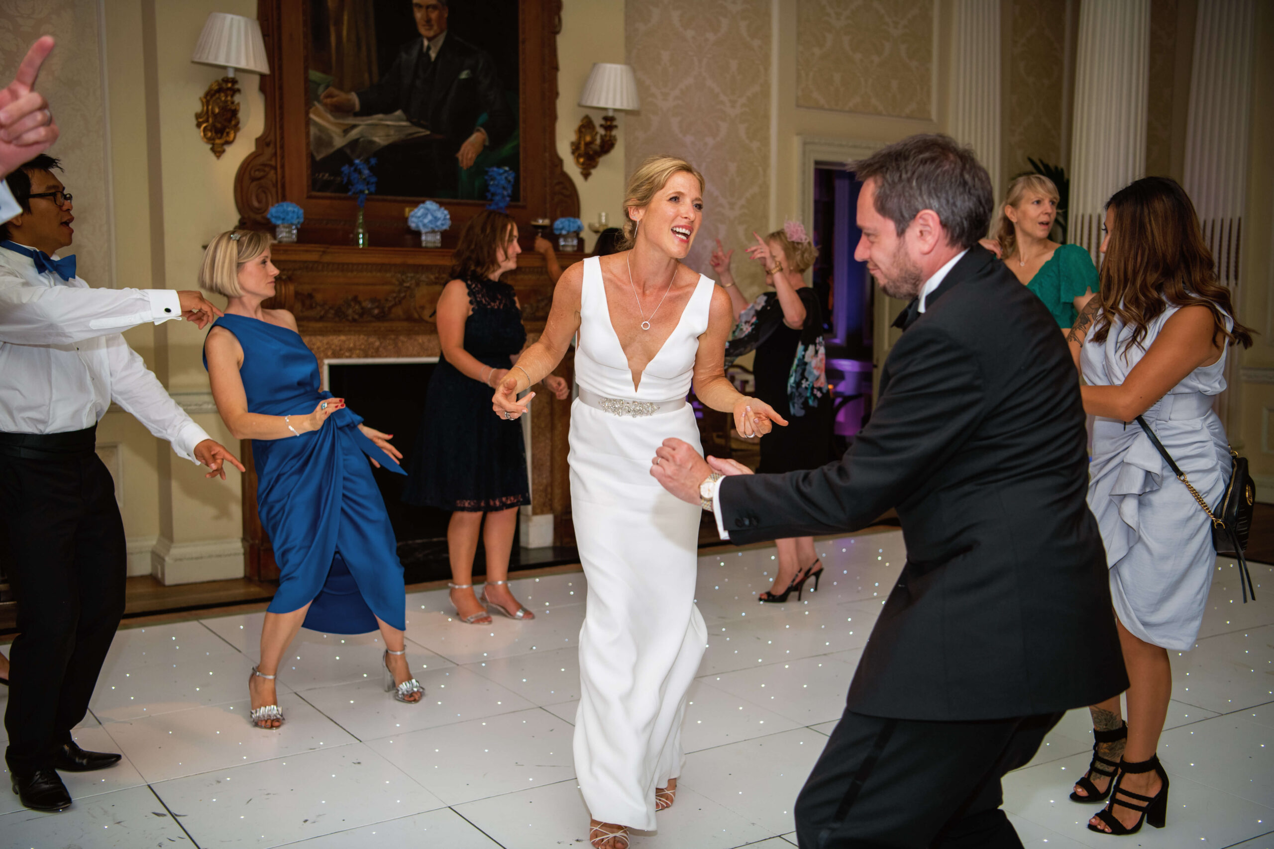 hedsor house - bride dancing