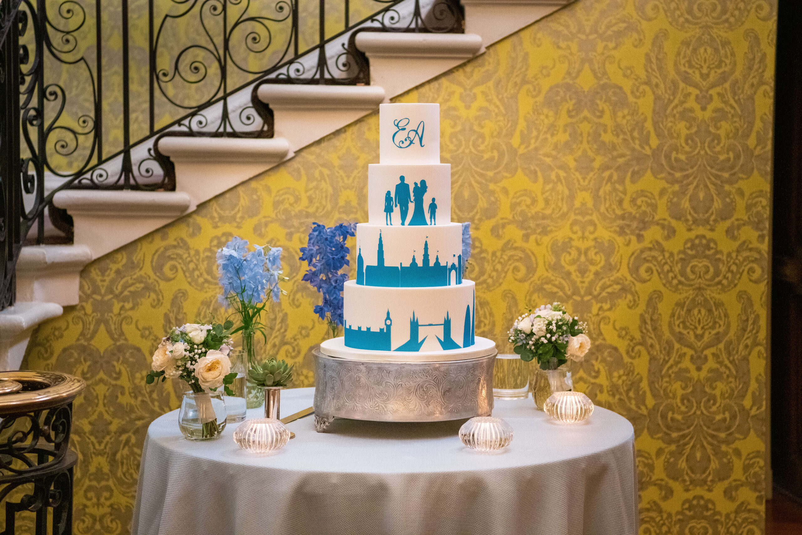 hedsor house - blue and white wedding cake